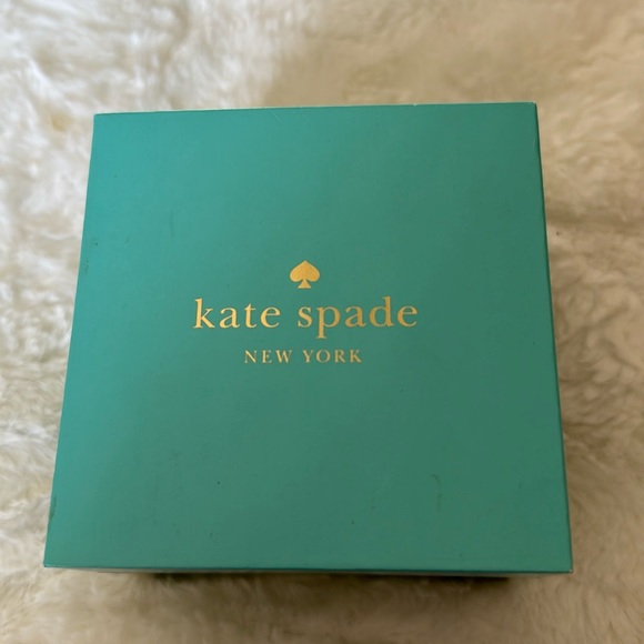 Kate Spade Hummingbird Watch (RARE) NWT - Picture 9 of 9